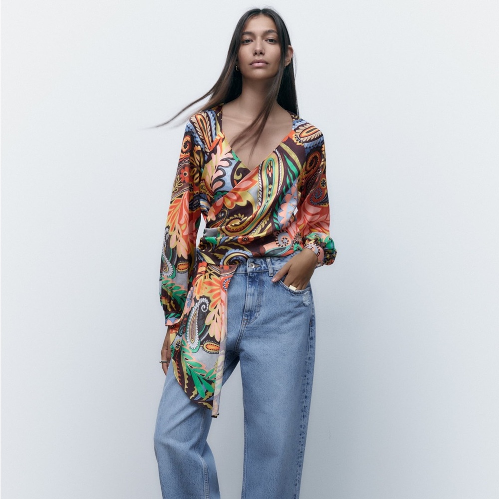 NWT Zara Printed Wrap Top - Picture 2 of 8